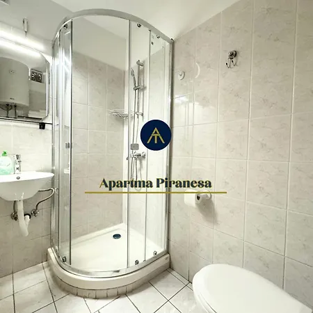 아파트 Apartma Piranesa Ii *